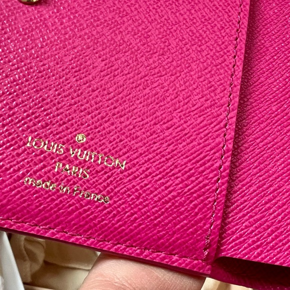 Sold x BNWT Louis vuitton Limited Edition pink canvas Lou wallet - Picture 7 of 12